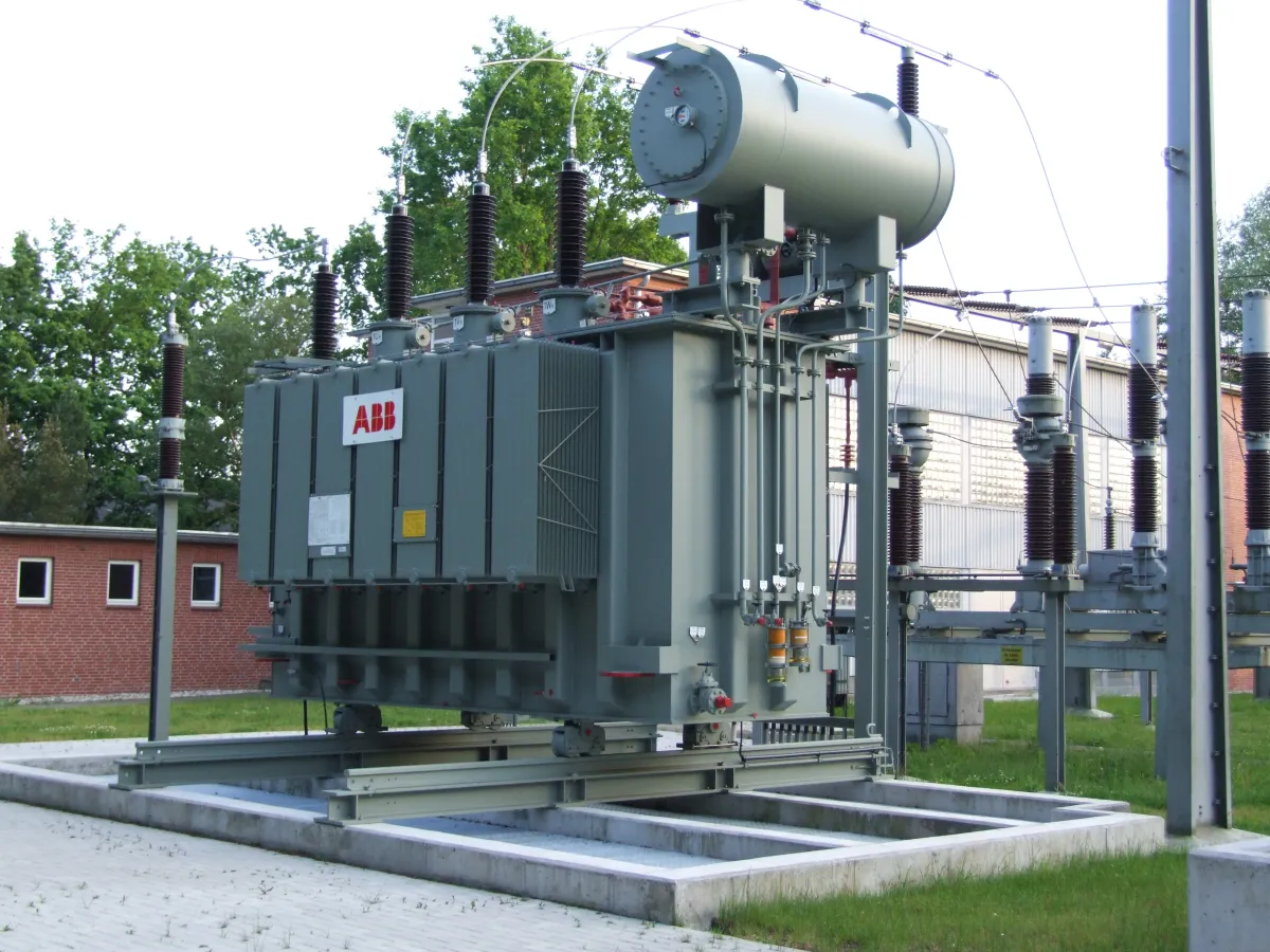 High voltage transformer